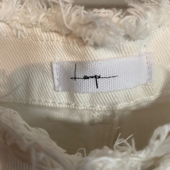 Jean Shorts White with Frayed Hem and Waistband Size L - Picture 2 of 10